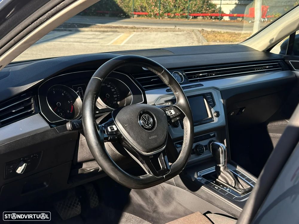 VW Passat Variant 1.6 TDI Confortline DSG - 5