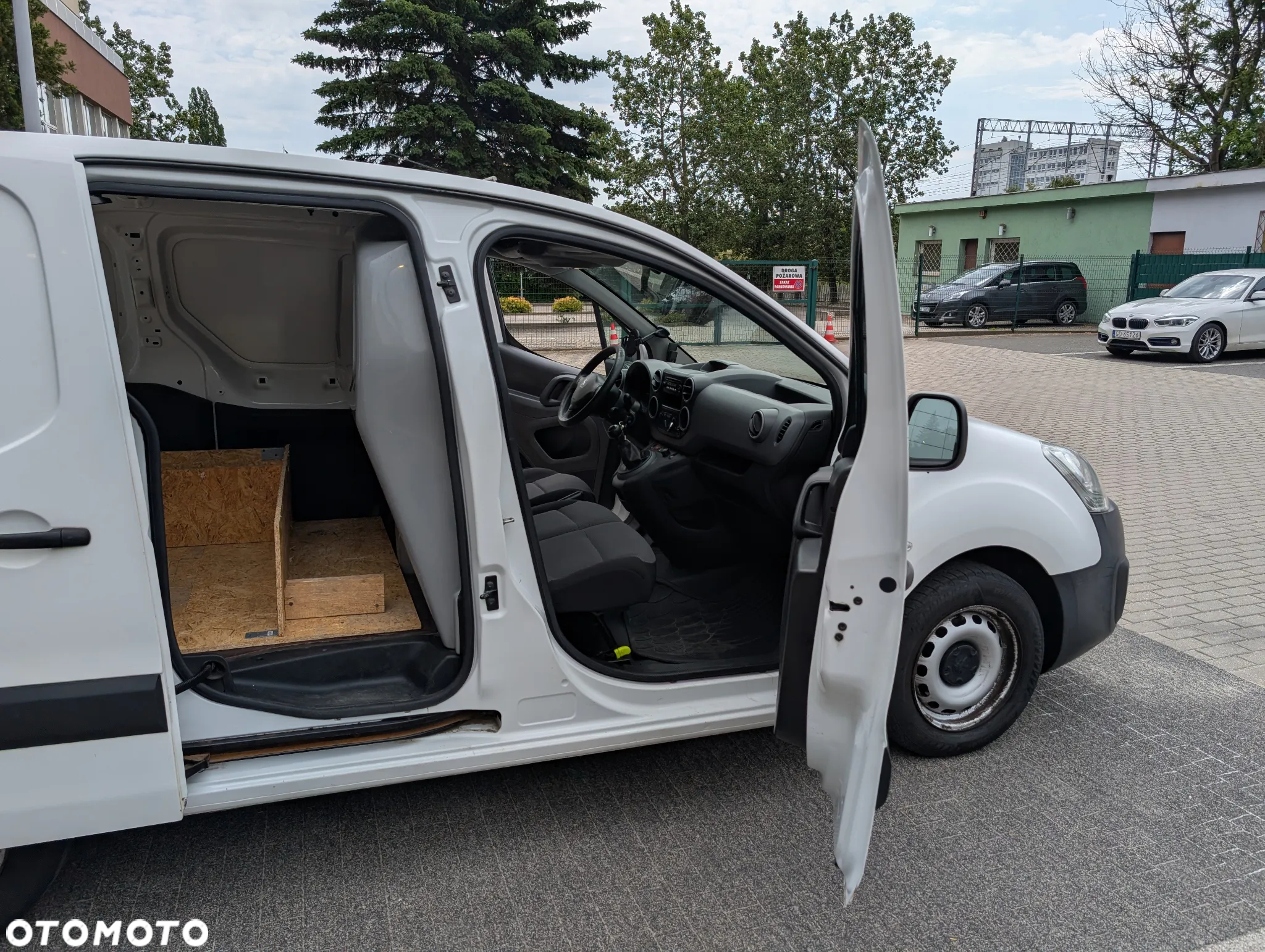 Peugeot Partner - 12