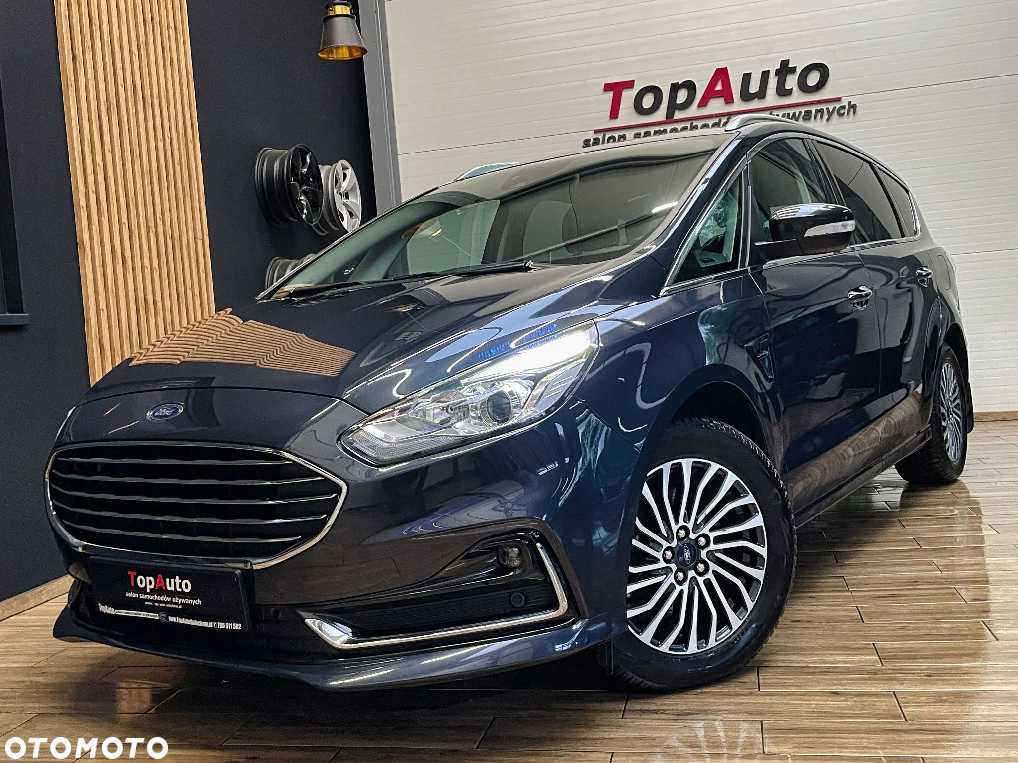 Ford S-Max - 14