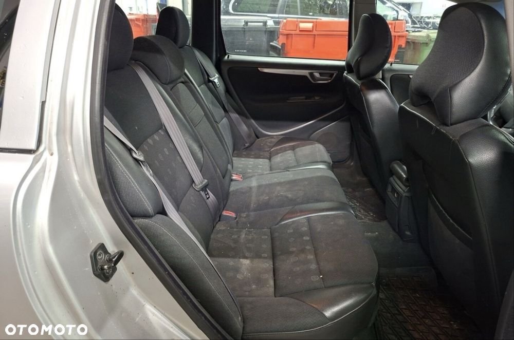 Volvo V70 - 4
