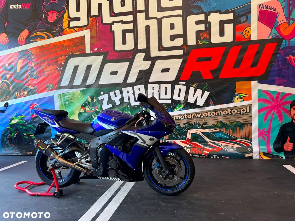 Yamaha R6 - 18
