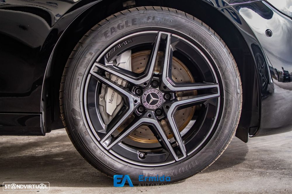 Mercedes-Benz E 300 de AMG Line - 17