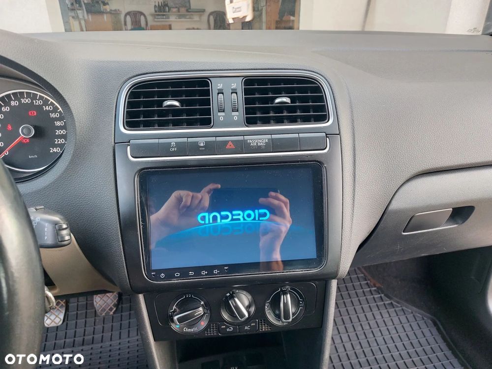 Volkswagen Polo 1.4 16V Highline Optimum - 17