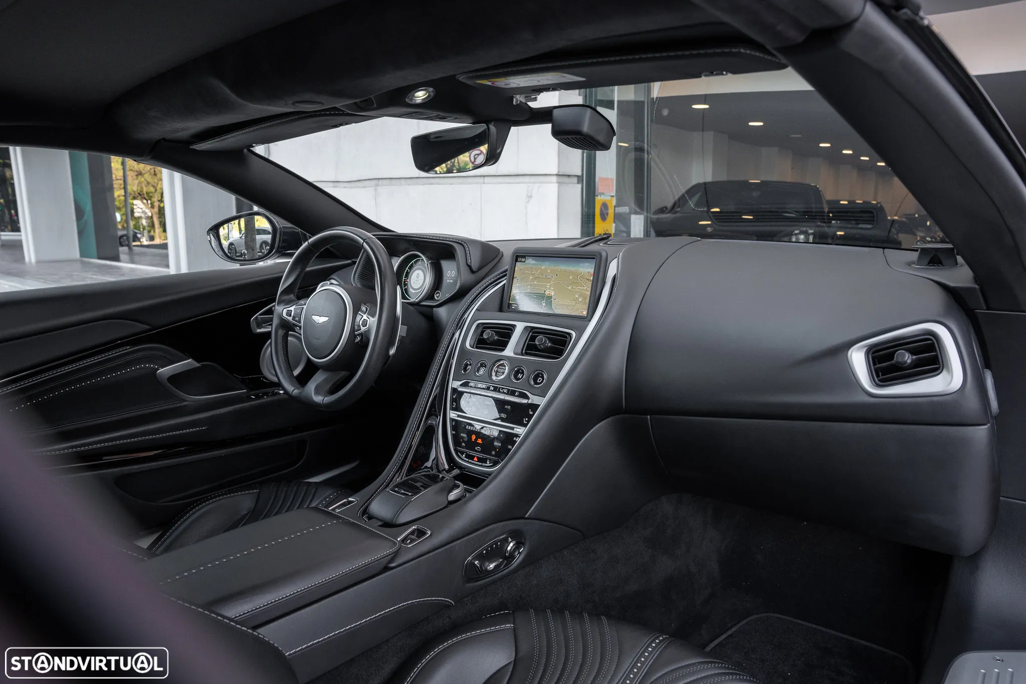 Aston Martin DB11 Volante V8 Auto - 27