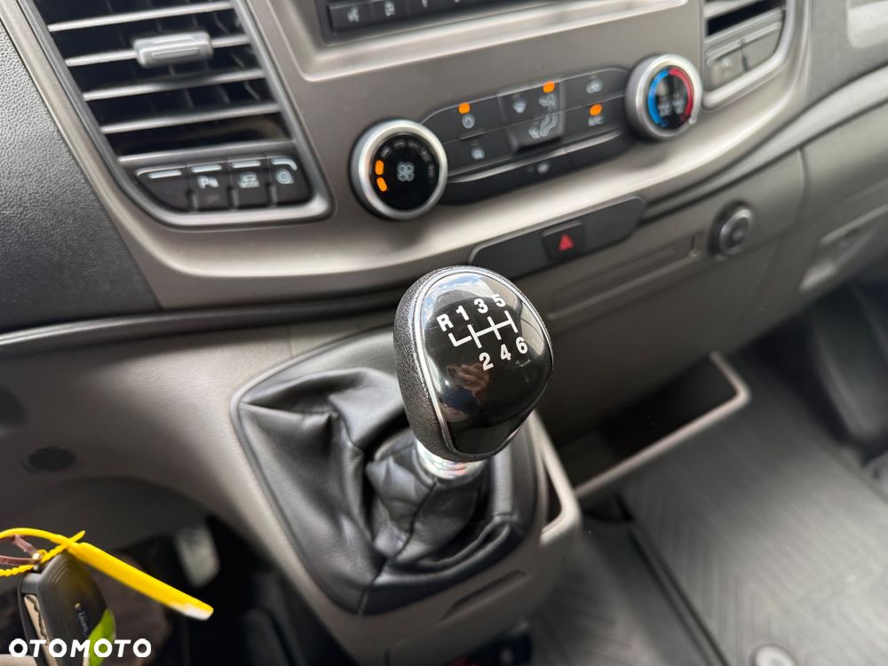 Ford Transit - 23