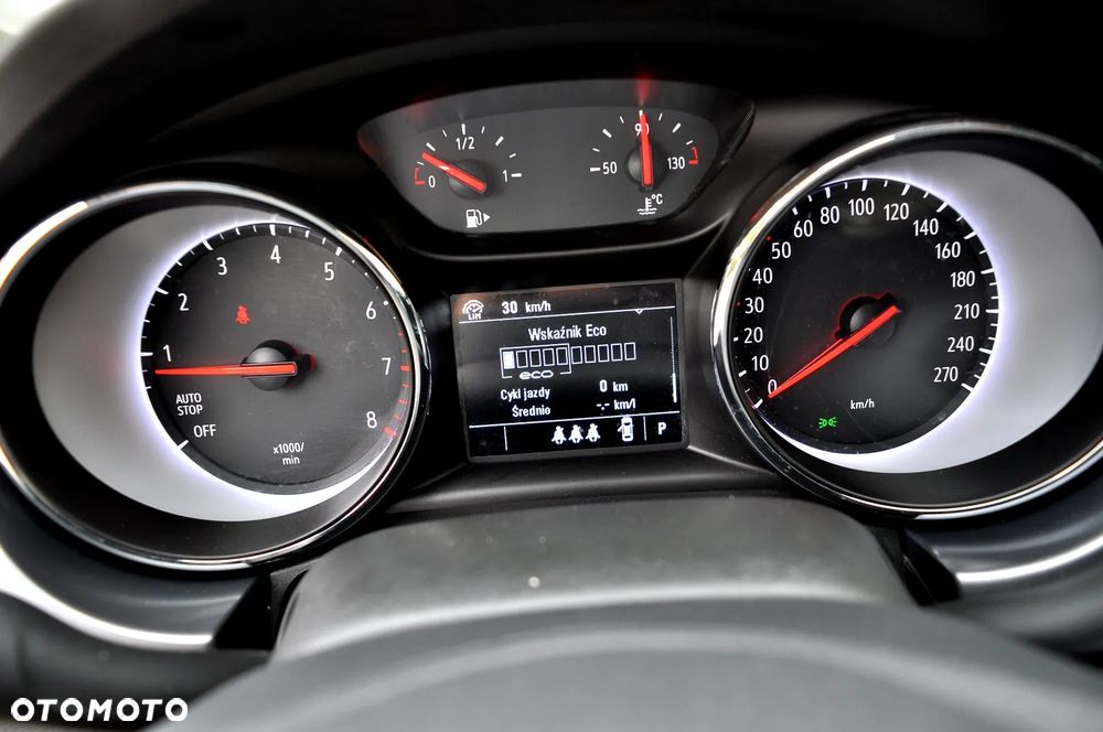 Opel Astra 1.4 T Dynamic S&S - 23