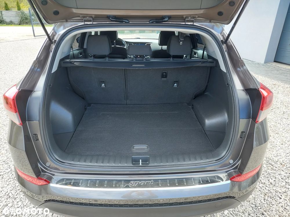 Hyundai Tucson blue 1.7 CRDi 2WD Classic - 18