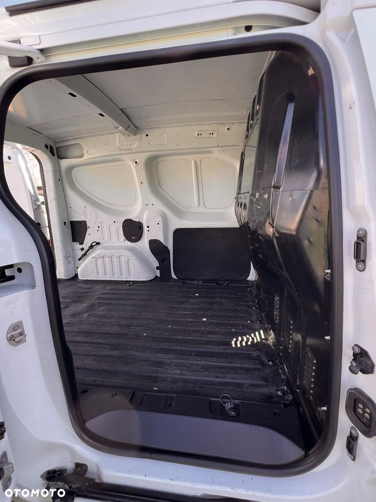 Renault Express - 19