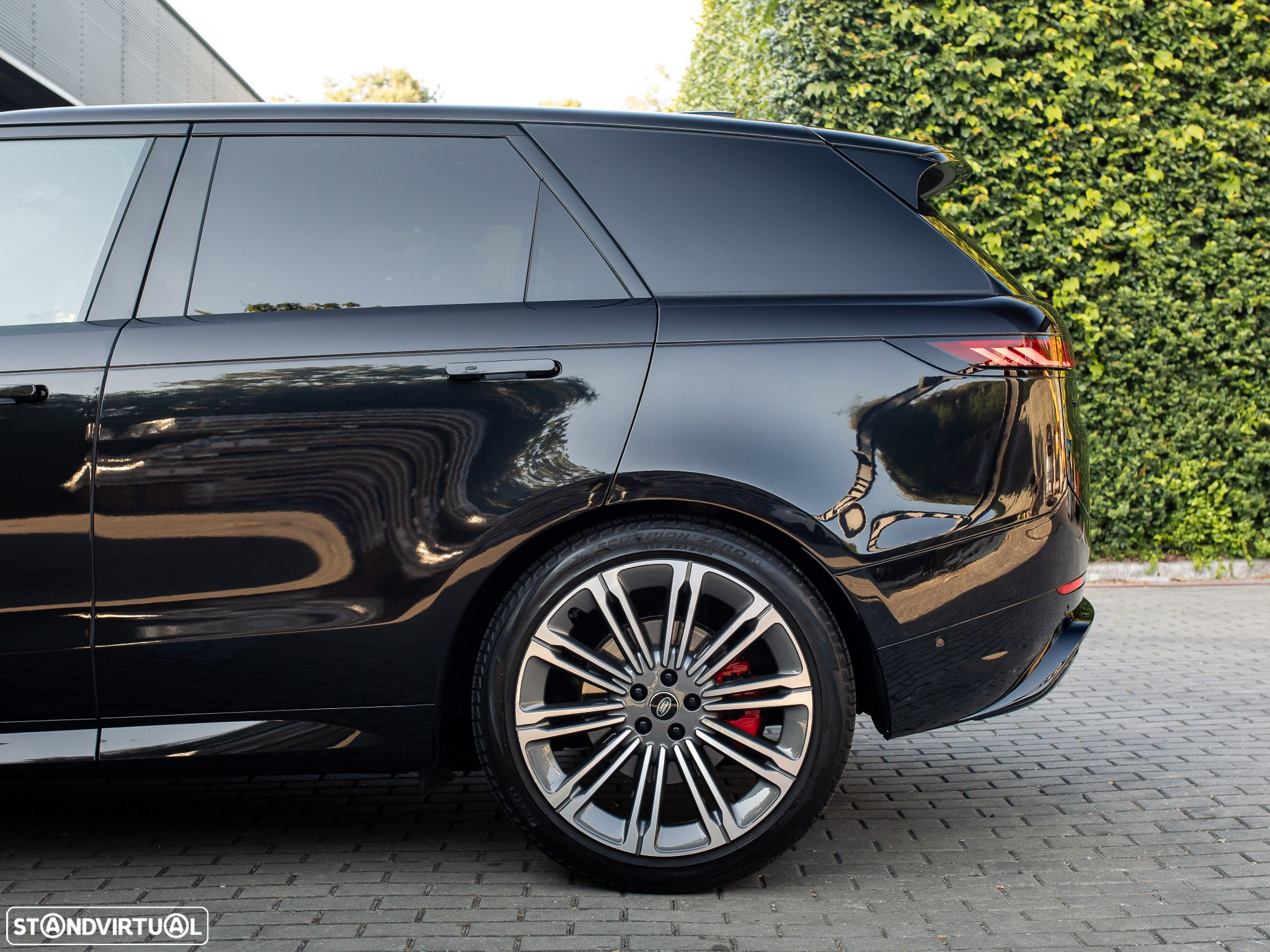 Land Rover Range Rover Sport D300 Dynamic SE - 16