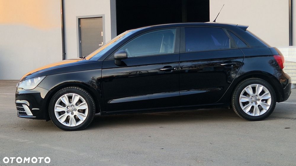 Audi A1 Sportback 1.6 TDI Attraction - 10