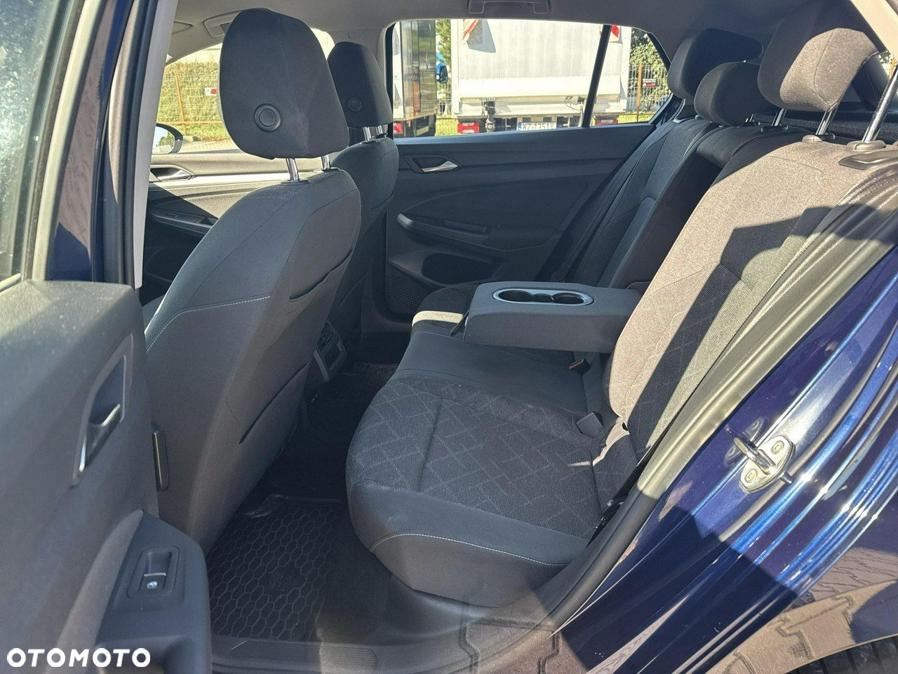 Volkswagen Golf - 15