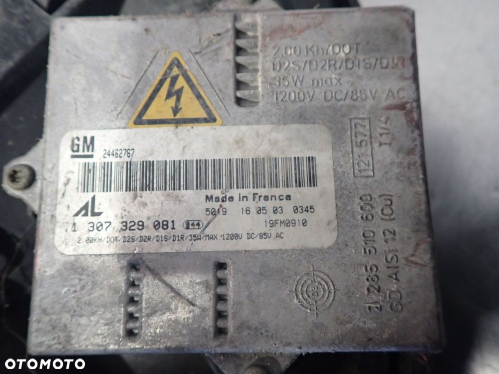 LAMPA PRAWA PRZEDNIA OPEL ZAFIRA A - 6