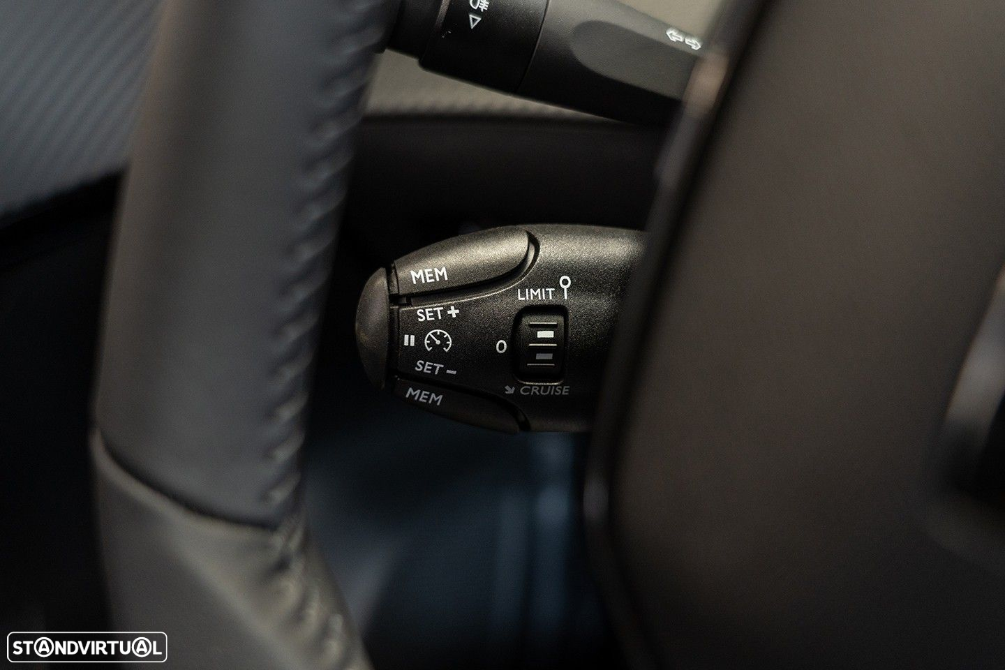 Peugeot 208 1.2 PureTech Allure - 29
