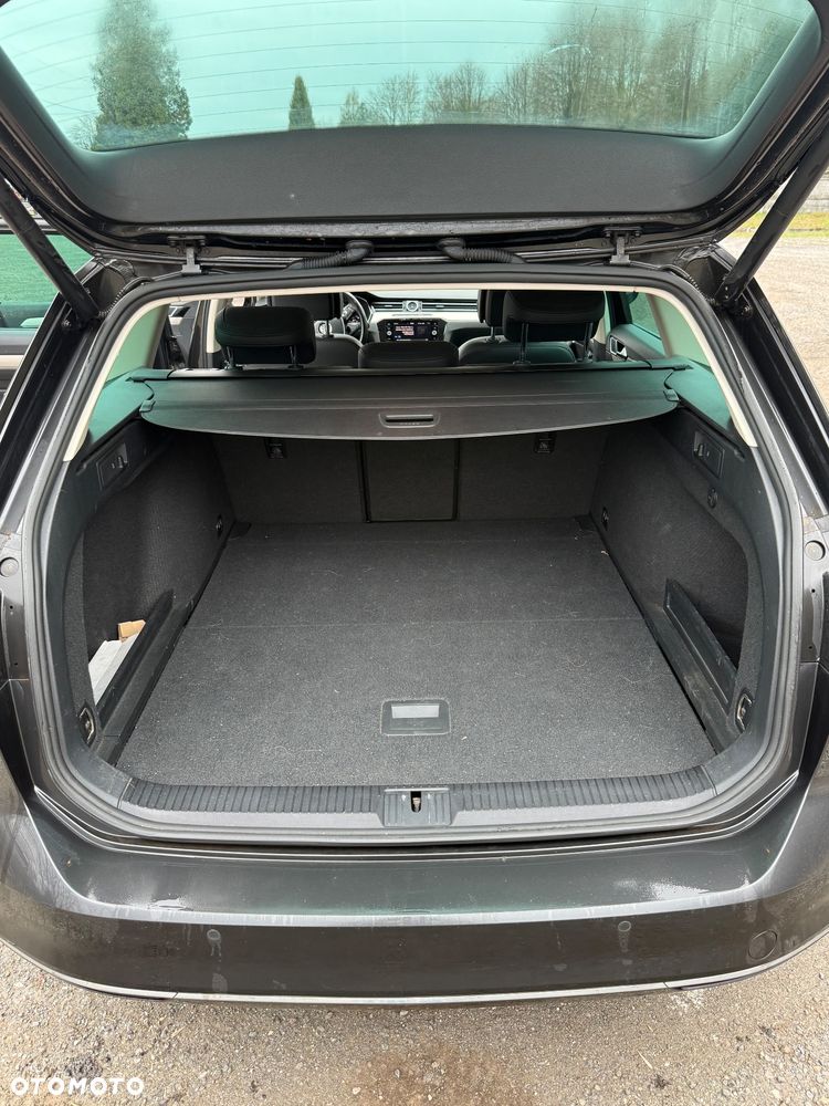 Volkswagen Passat 2.0 TDI BMT Highline DSG - 11
