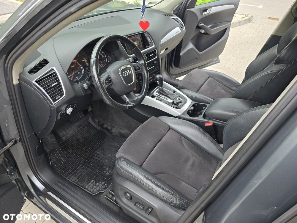 Audi Q5 2.0 TDI Quattro S tronic - 27