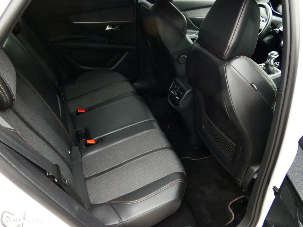 Peugeot 3008 2.0 HDi Premium - 19