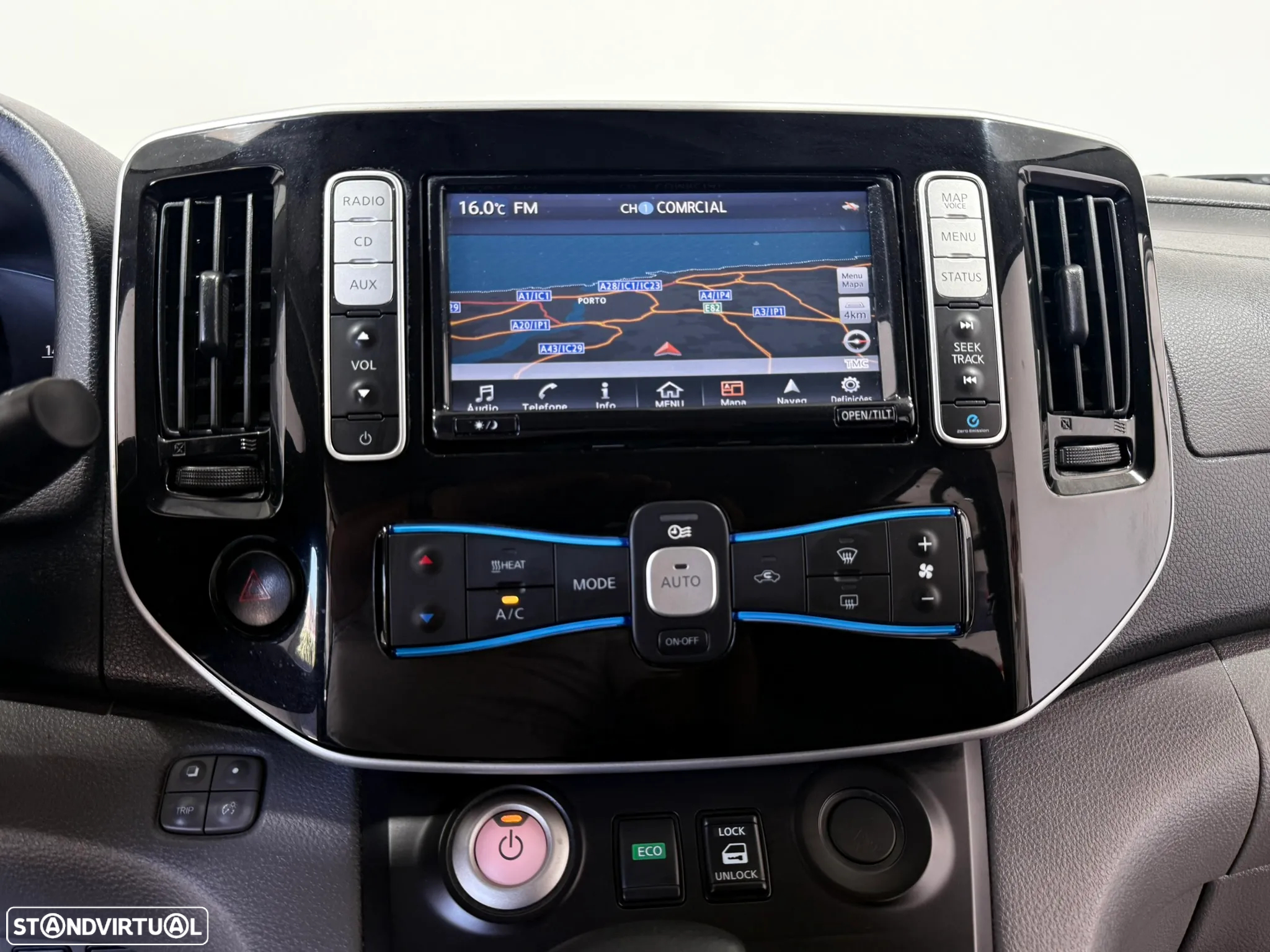 Nissan NV200 Evalia - 34