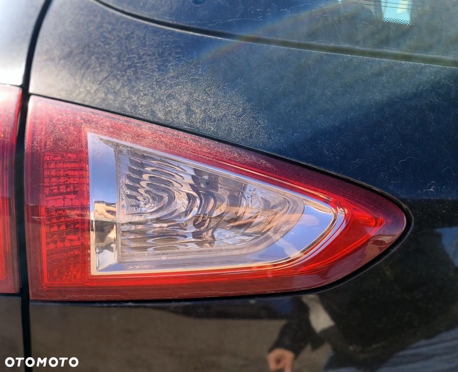 INFINITI QX50 EX35 J50 10r LAMPA W KLAPĘ LEWY TYŁ TYLNA - 1