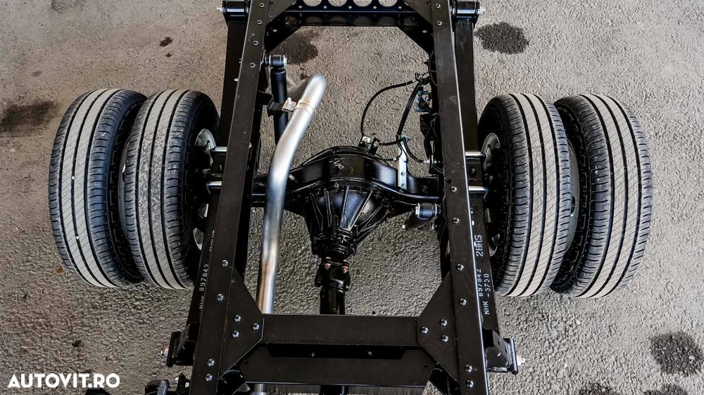 Isuzu M27 3.0 diesel - 5