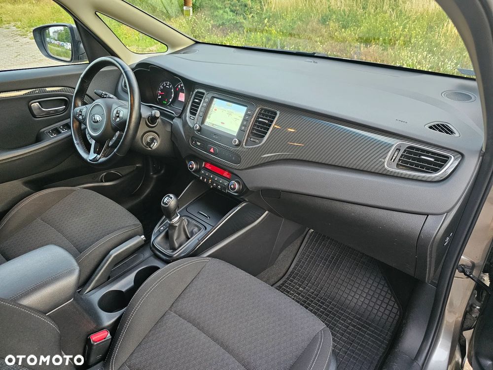 Kia Carens 1.6 GDI L - 34