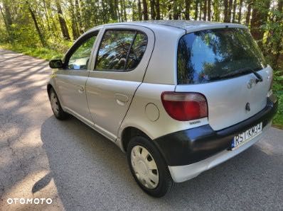 Toyota Yaris - 2