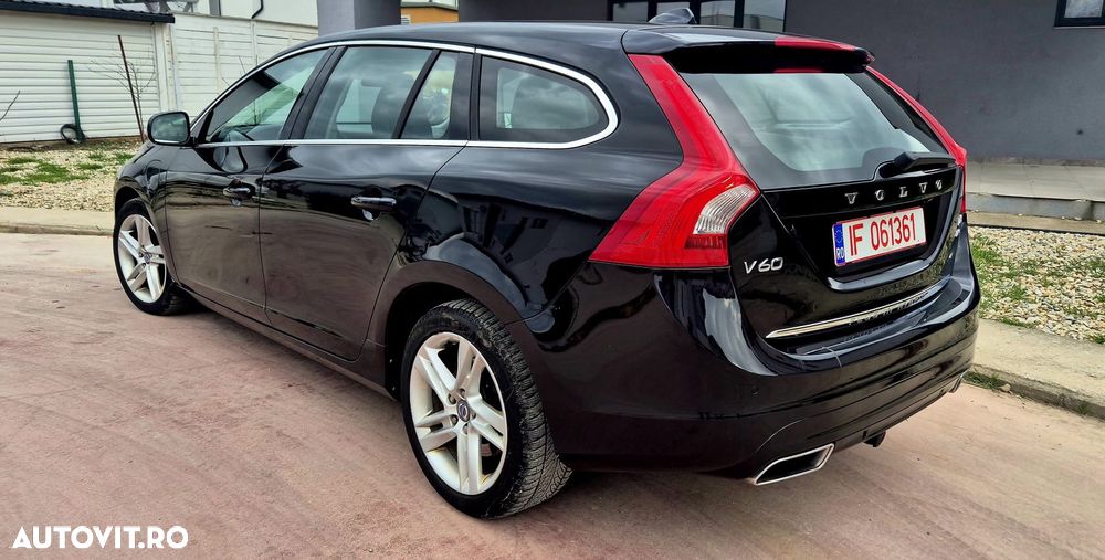 Volvo V60 D6 Plug-In-Hybrid AWD Geartronic Summum - 9