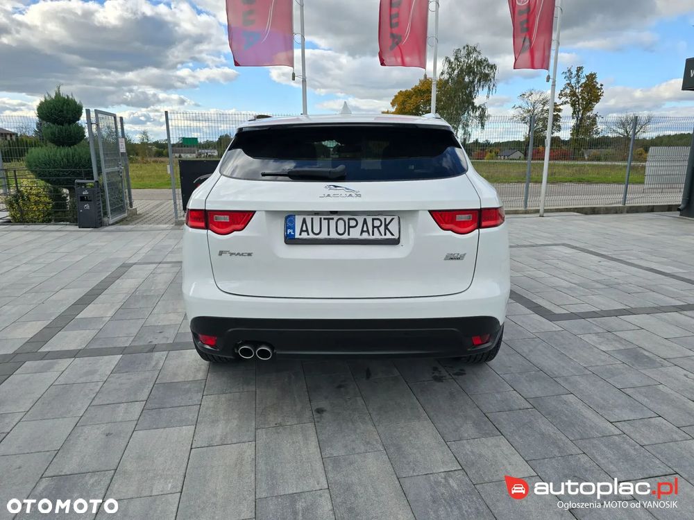 Jaguar F-Pace 2.0 i4D AWD Prestige - 10