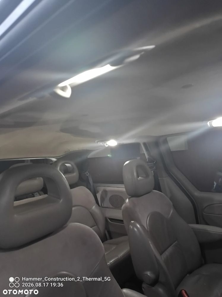 Chrysler Grand Voyager 2.5L CRD LX - 5