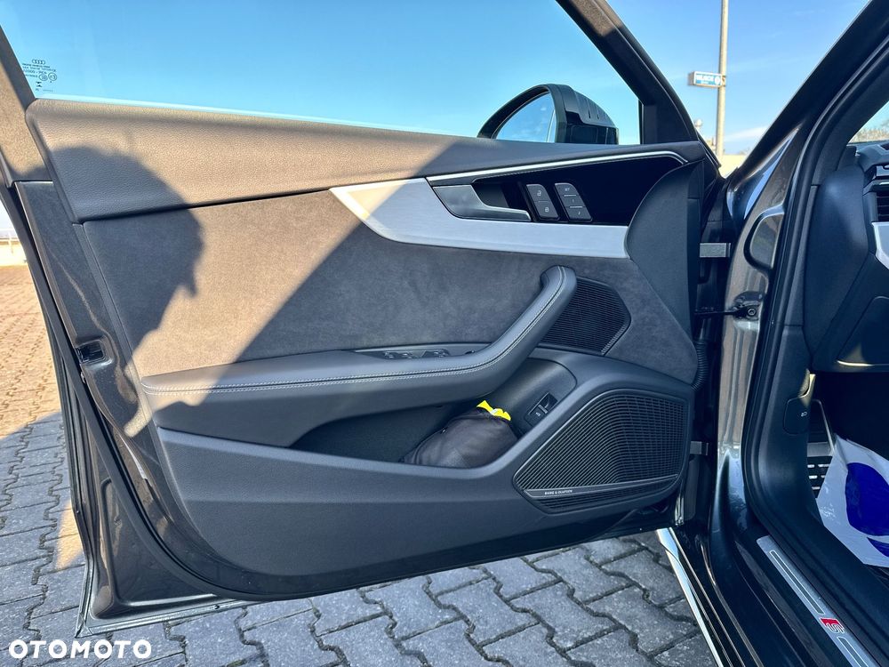 Audi A4 Limousine 40 TFSI mHEV Quattro S tronic - 33