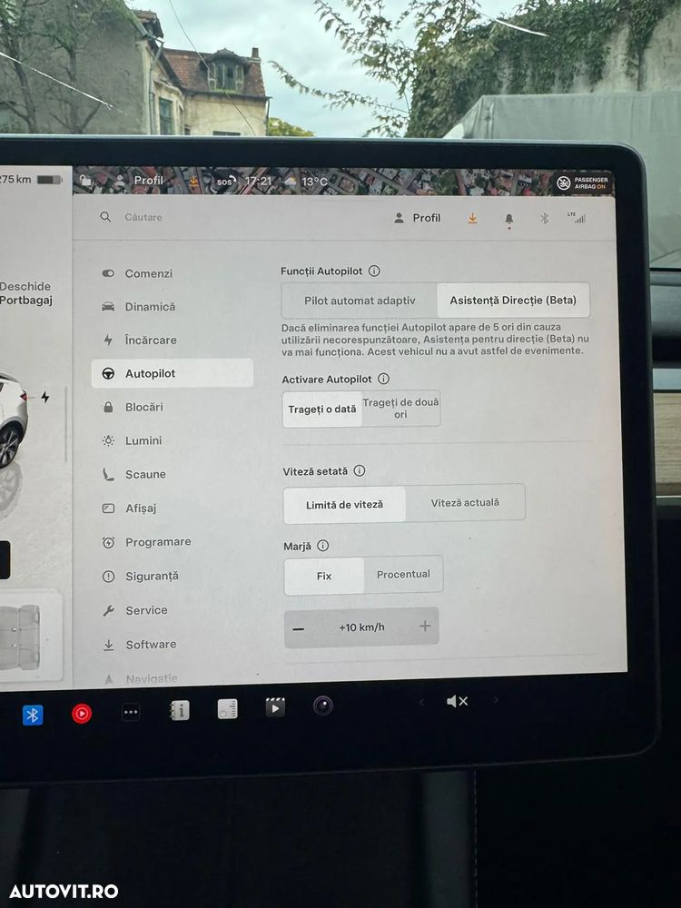 Tesla Model Y Long Range - 28