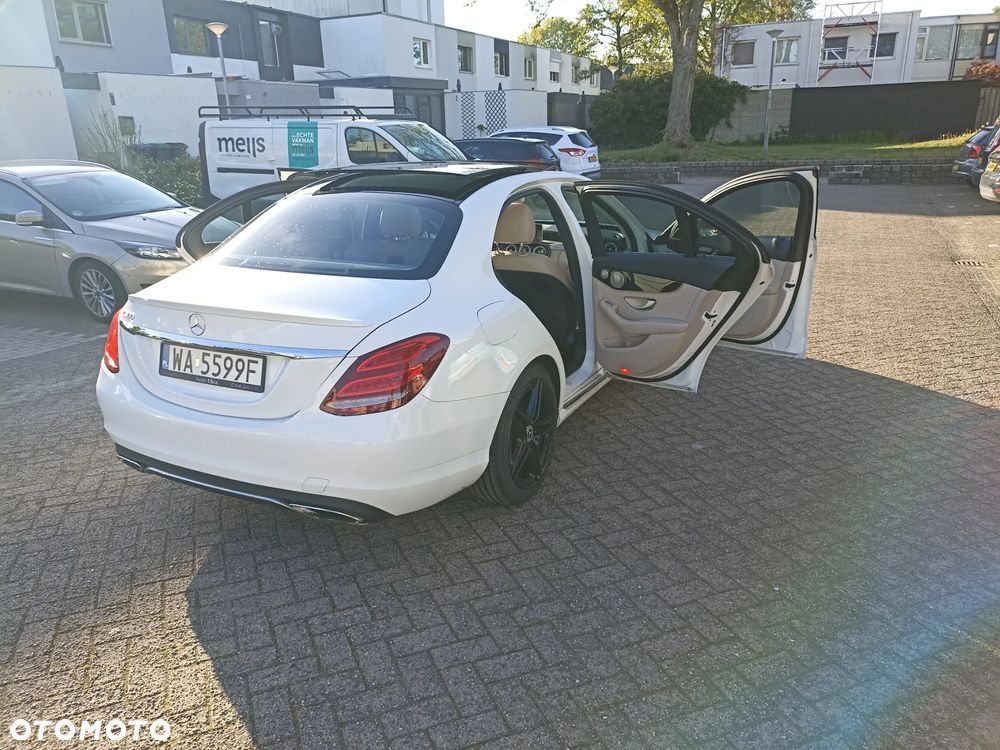 Mercedes-Benz Klasa C 300 7G-TRONIC - 14