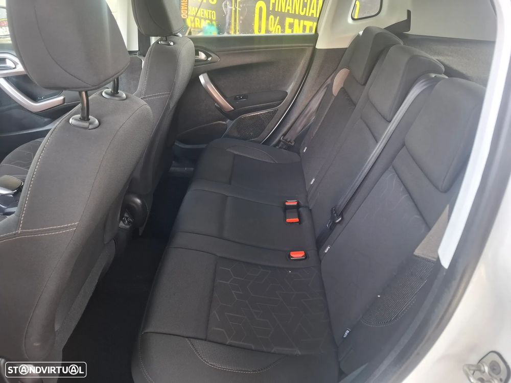 Peugeot 2008 1.2 PureTech Active - 11