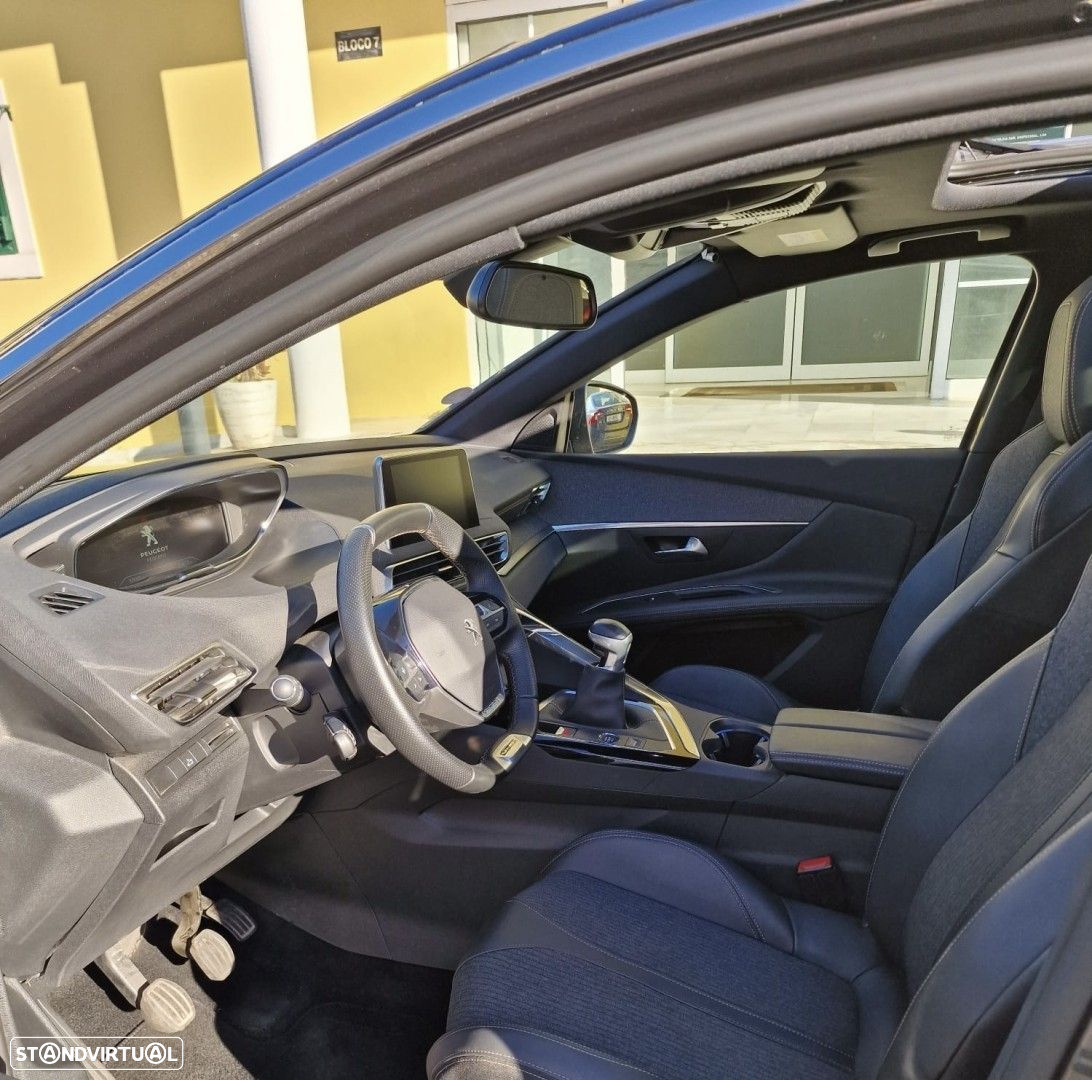 Peugeot 3008 1.2 PureTech GT Line - 6