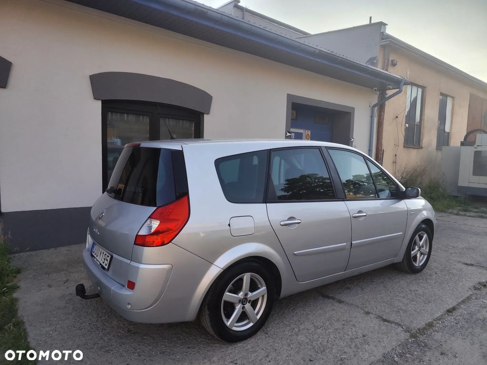 Renault Scenic 2.0 16V Turbo Confort Expression - 8