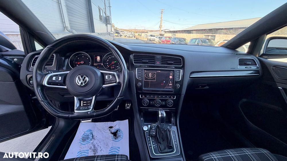 Volkswagen Golf GTD 2.0 TDI SCR DSG - 11