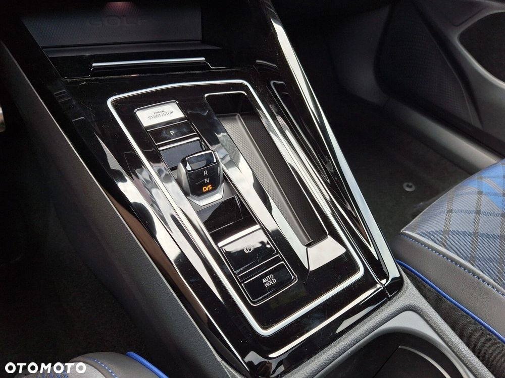 Volkswagen Golf Variant 2.0 TSI 4Motion R - 34