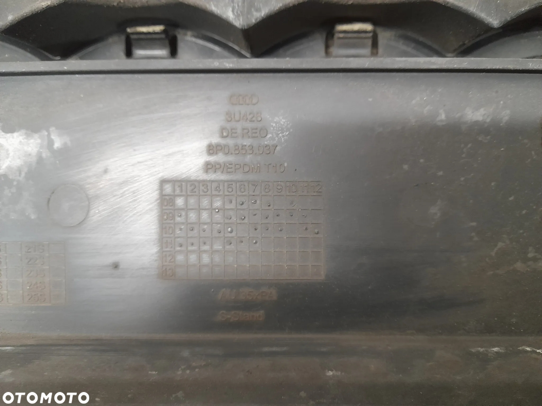 AUDI A3 LIFT 08-11r ATRAPA GRILL 8P0853037 - 8
