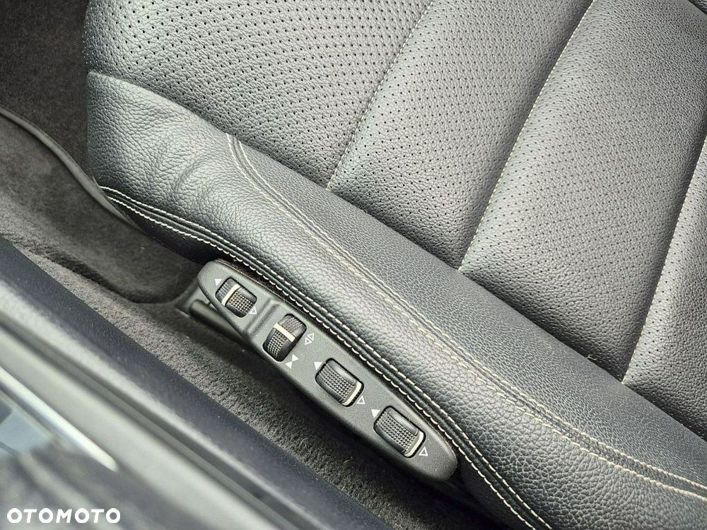 Mercedes-Benz Klasa E - 30