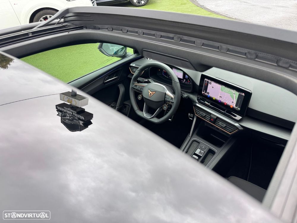 Cupra Leon 1.4 e-Hybrid VZ DSG - 12