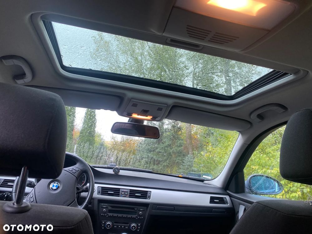 BMW Seria 3 320d - 10