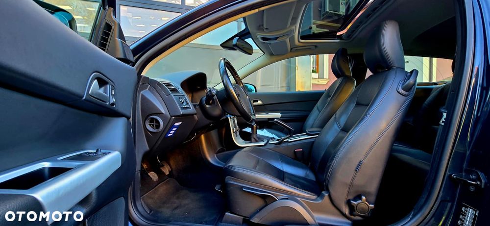 Volvo C30 D3 R-Design - 23