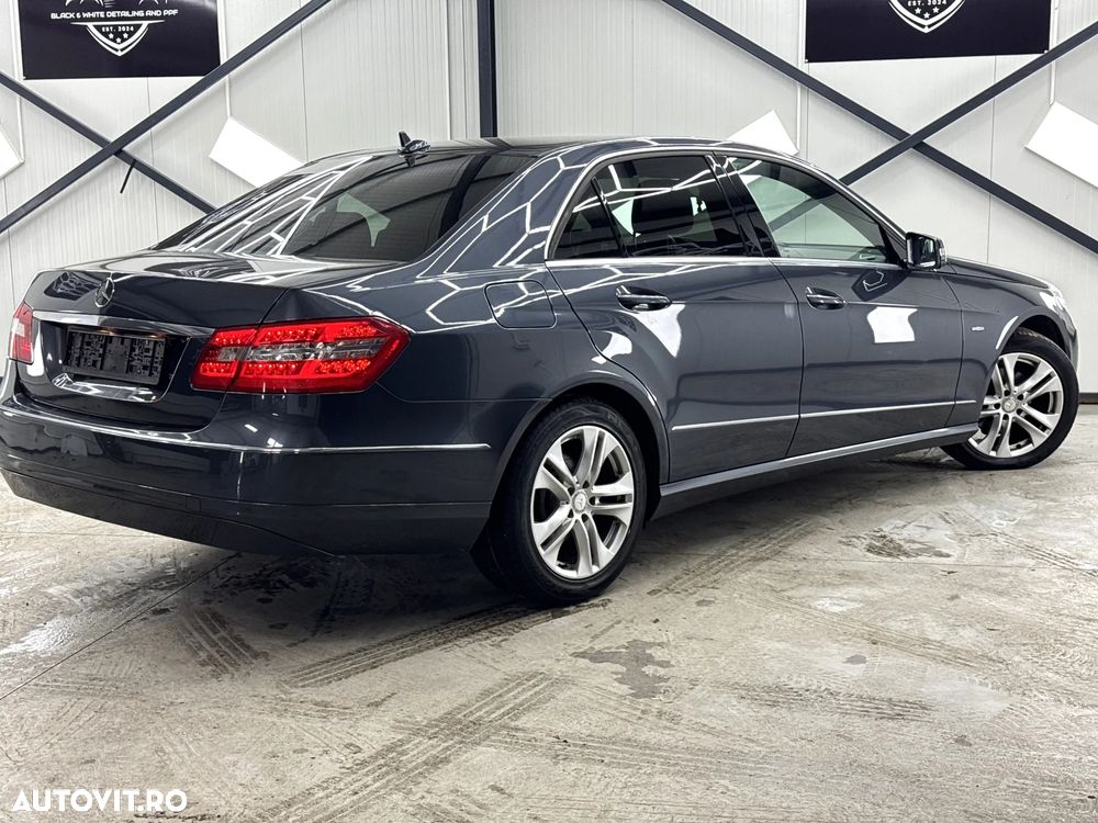 MERCEDES-BENZ E-Class 2012 — imagine 25