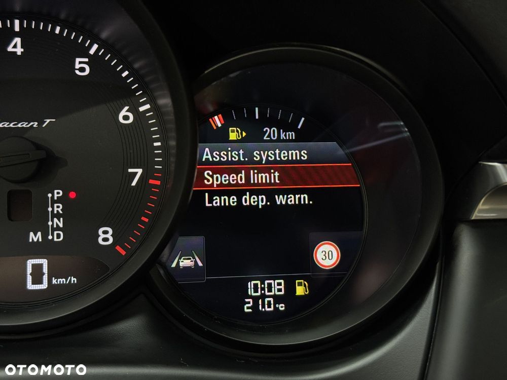 Porsche Macan T - 31