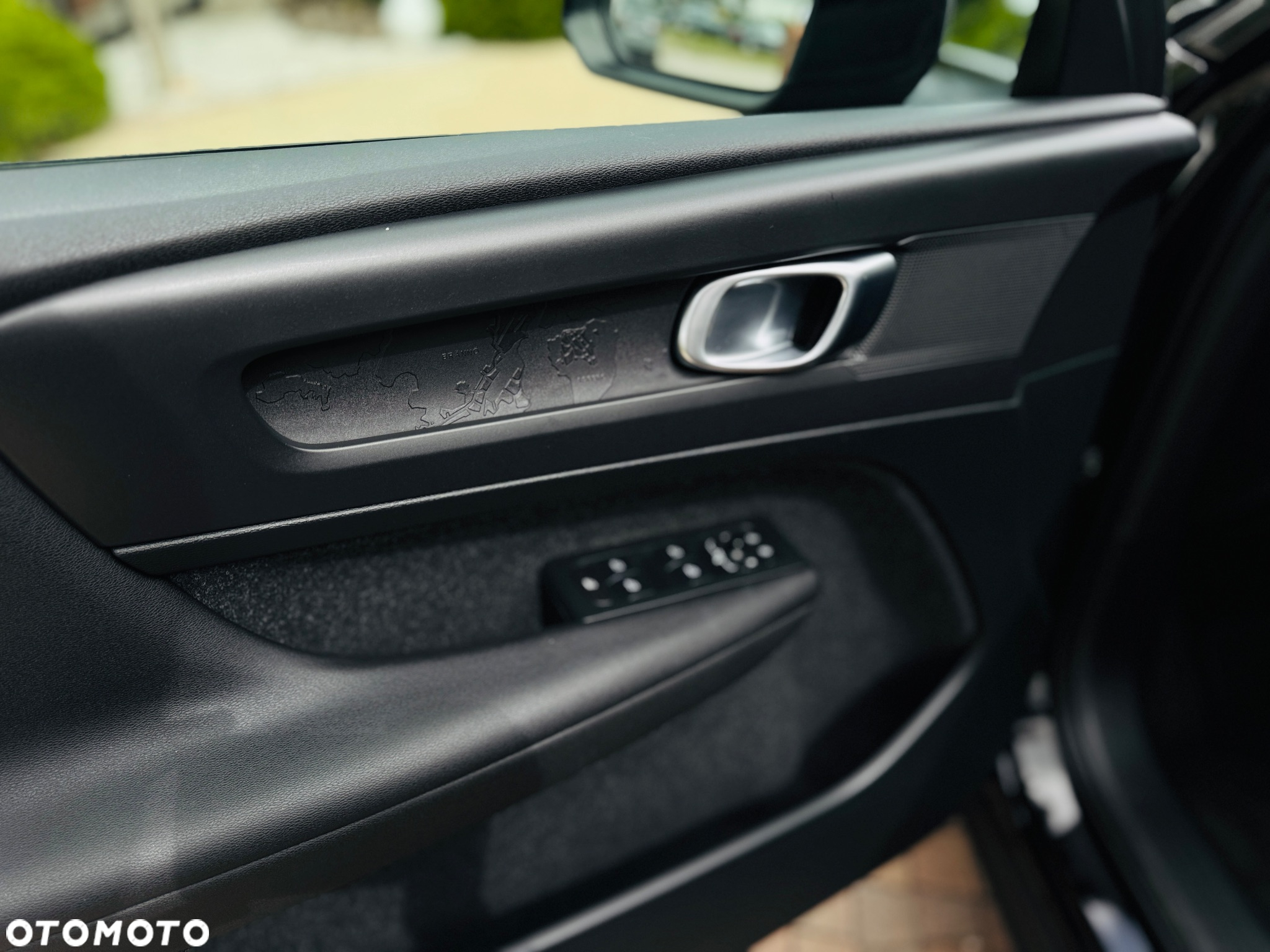 Volvo XC 40 D3 AWD Momentum Pro - 18