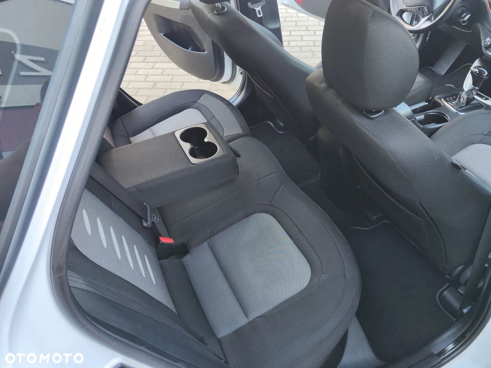 Kia Ceed - 27