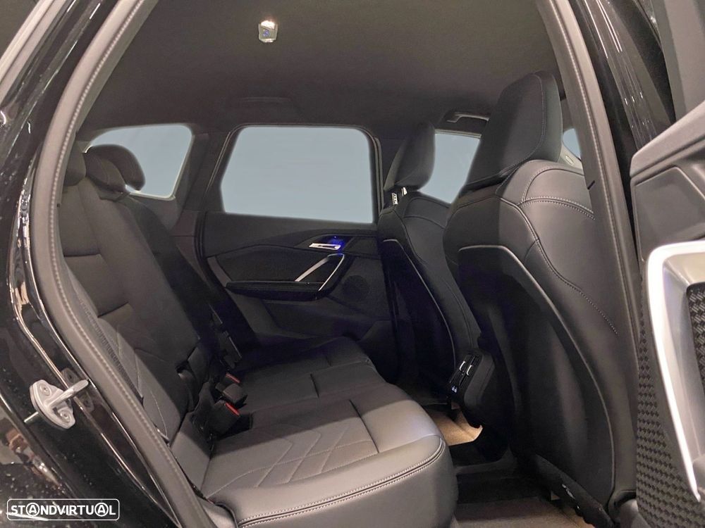 BMW iX1 eDrive20 Pack Desportivo M Pro - 15