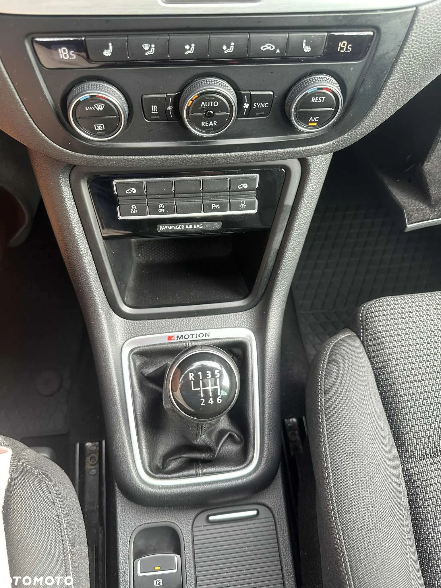 Volkswagen Sharan 2.0 TDI 4MOTION (BlueMotion Technology) Highline - 19