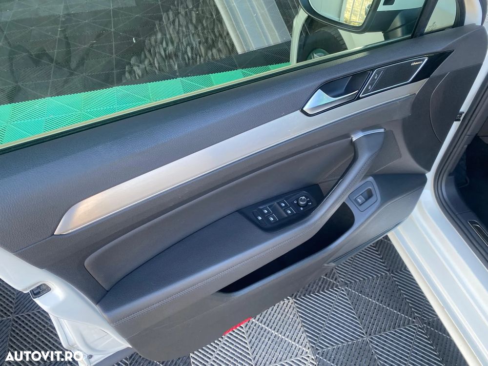 Volkswagen Passat - 27