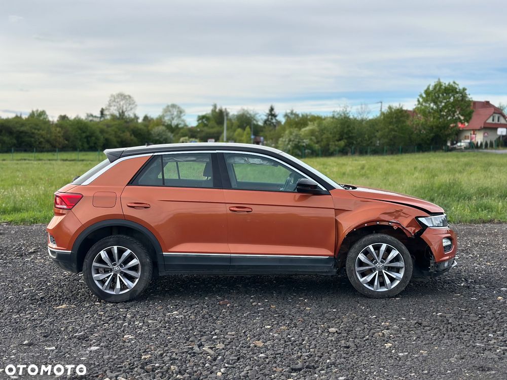 Volkswagen T-Roc - 9