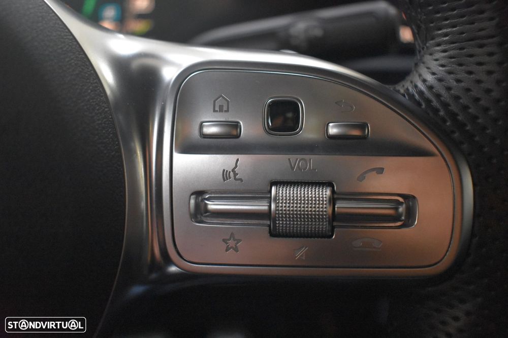 Mercedes-Benz CLA 250 - 42